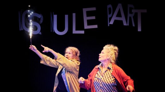 OISEAU - une production La POLKa | Maison Théâtre | du 4 au 6 novembre 2026 | pour les jeunes de 8 à 12 ans